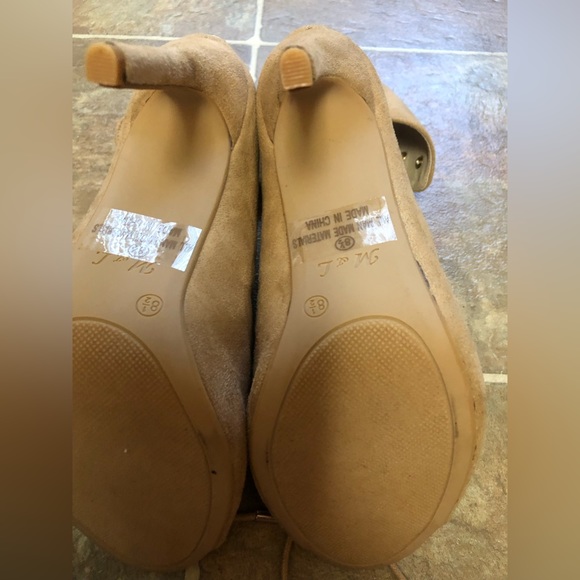 M & L HIGH HEEL FAUX SUEDE BOOTIES SIZE: 8.5 - Picture 6 of 11